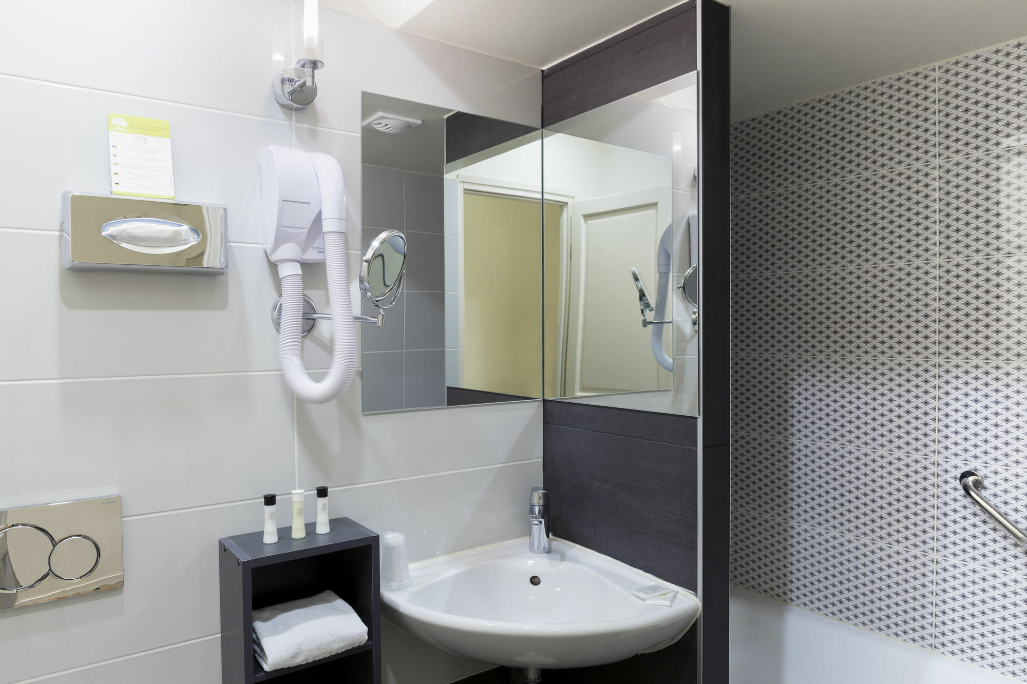 Hotel Mogador Париж Екстериор снимка